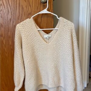 Pinch Cream V-Neck Sweater